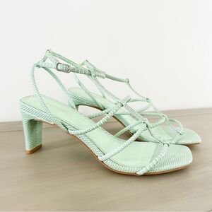 Express Mint Pastel Green Snakeskin Strappy Chunky heel Sandals sz 7